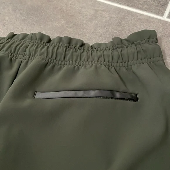 Athleta Metropolis Jogger size 8Tall - Picture 11 of 11